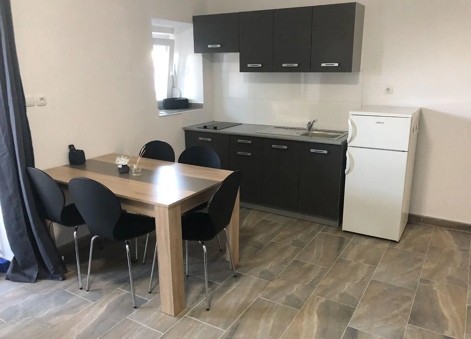 Apartments Milja - 10 M From Sea Mandre