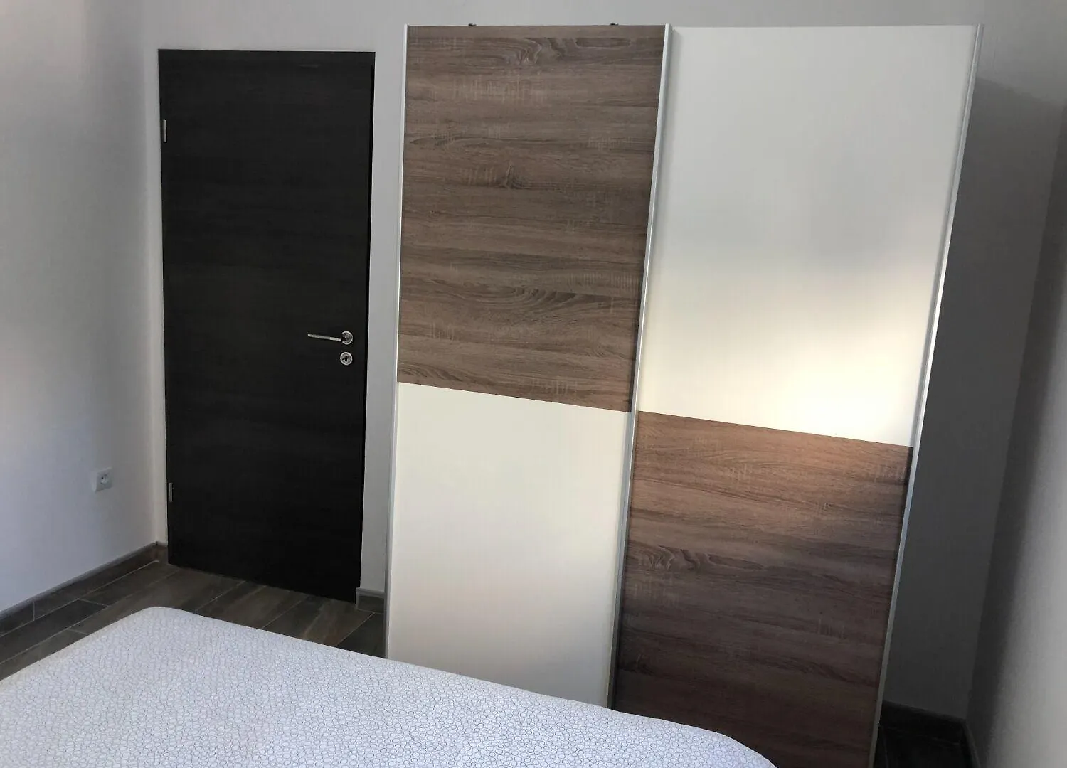 Apartments Milja - 10 M From Sea Mandre