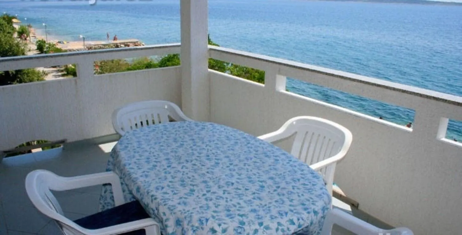 Apartments Milja - 10 M From Sea Mandre