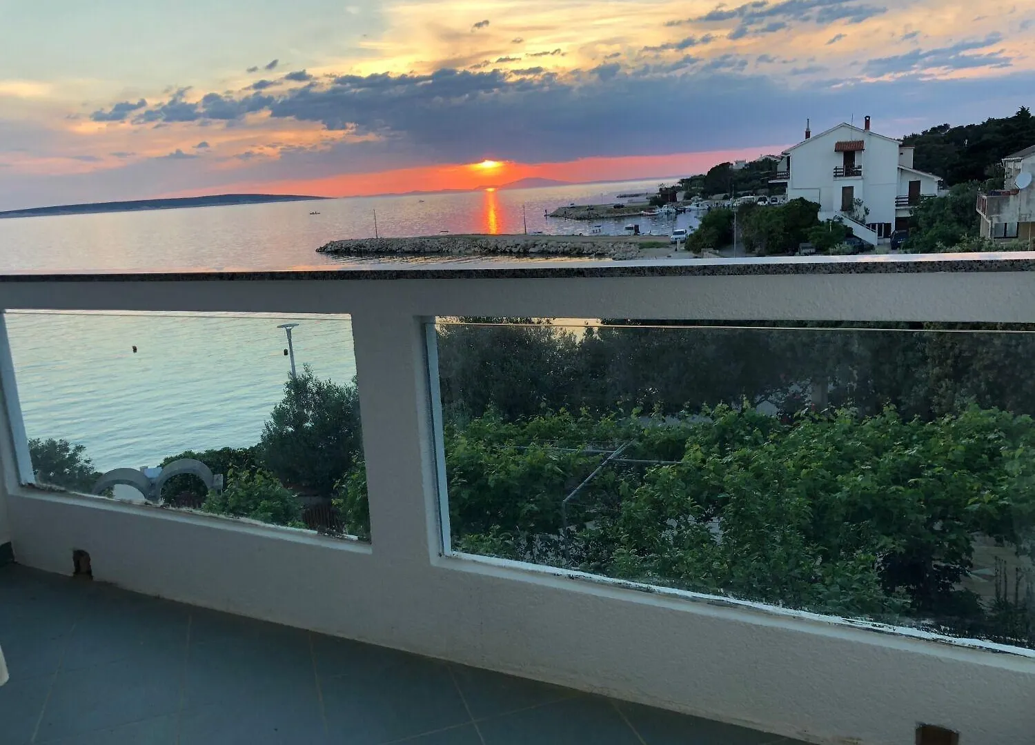 Apartments Milja - 10 M From Sea Mandre Croatia