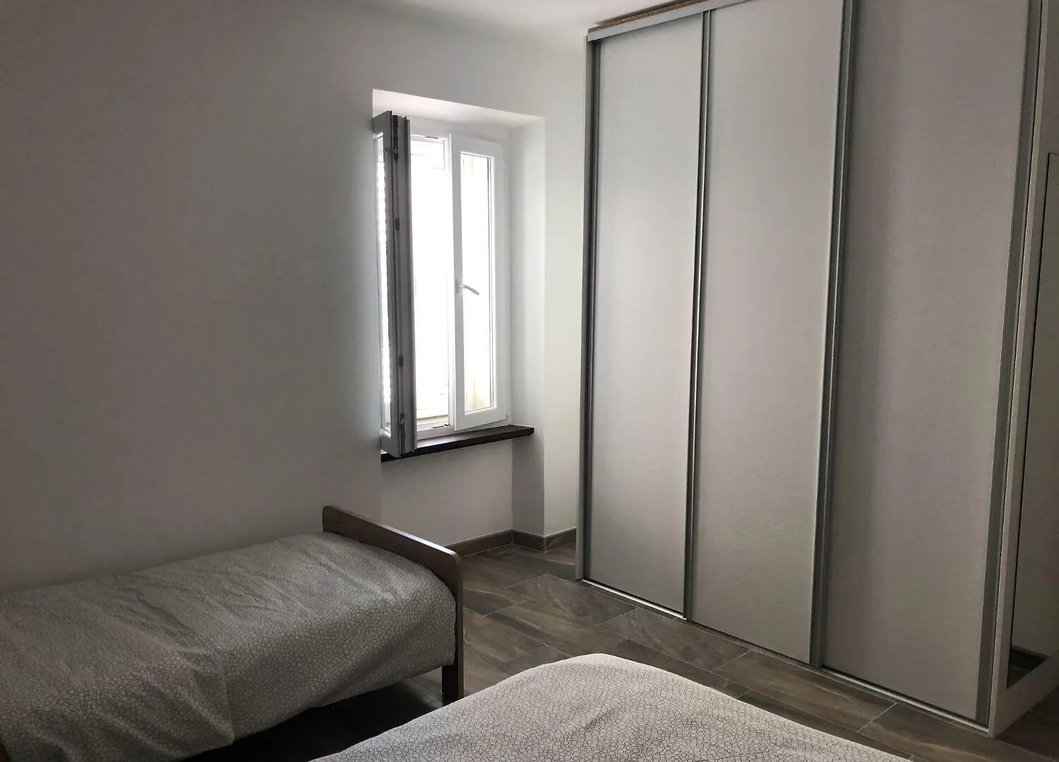 Apartments Milja - 10 M From Sea Mandre