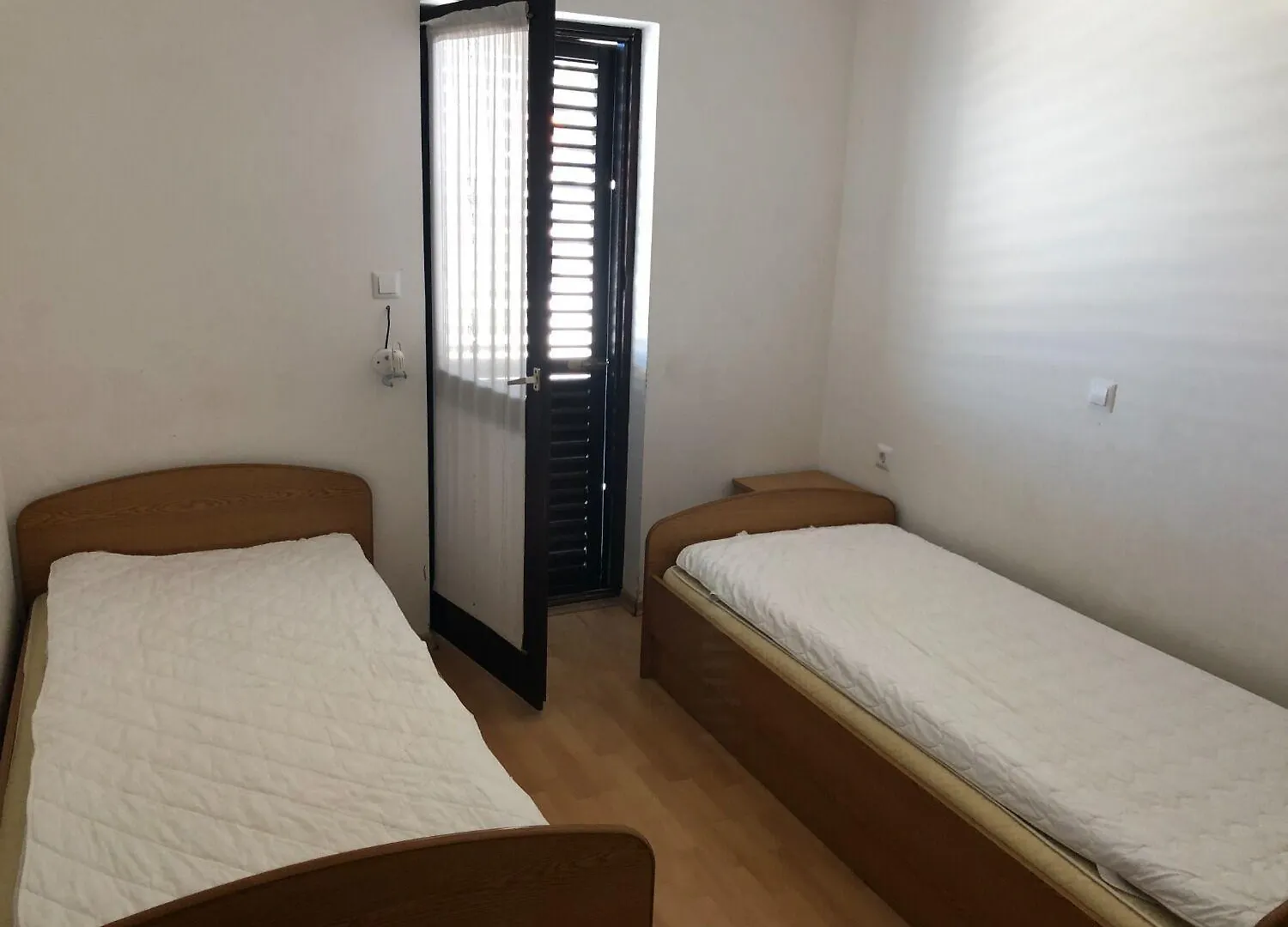 Apartments Milja - 10 M From Sea Mandre Croatia