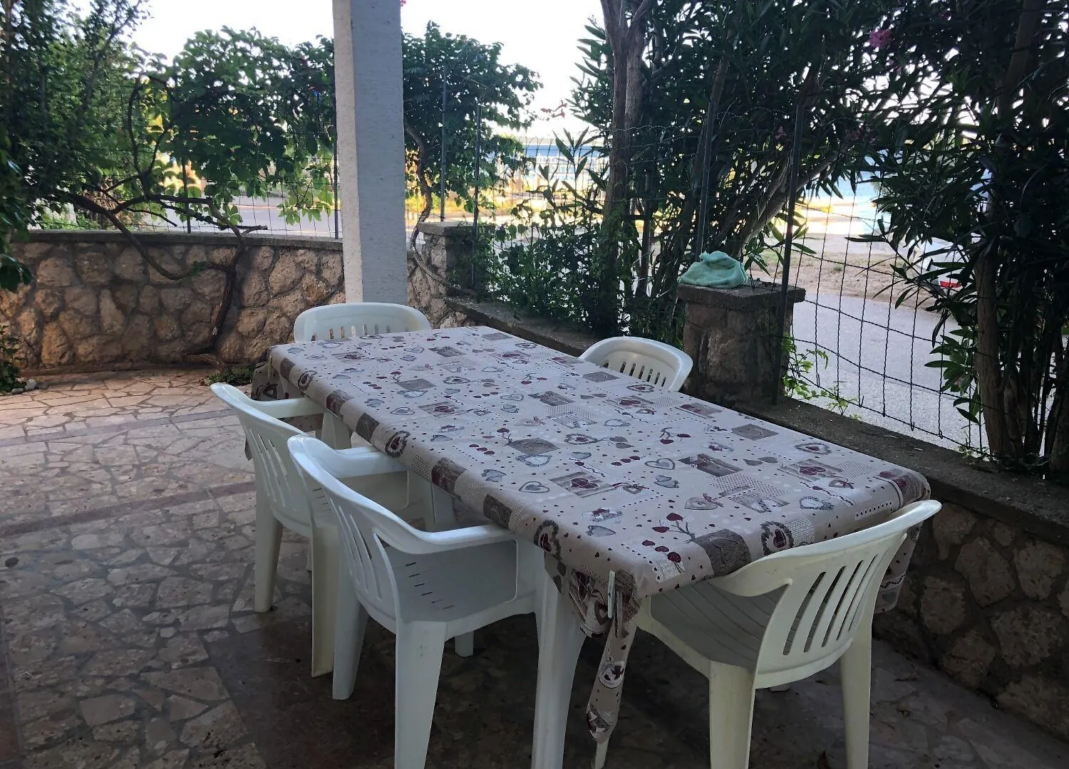 Apartments Milja - 10 M From Sea Mandre