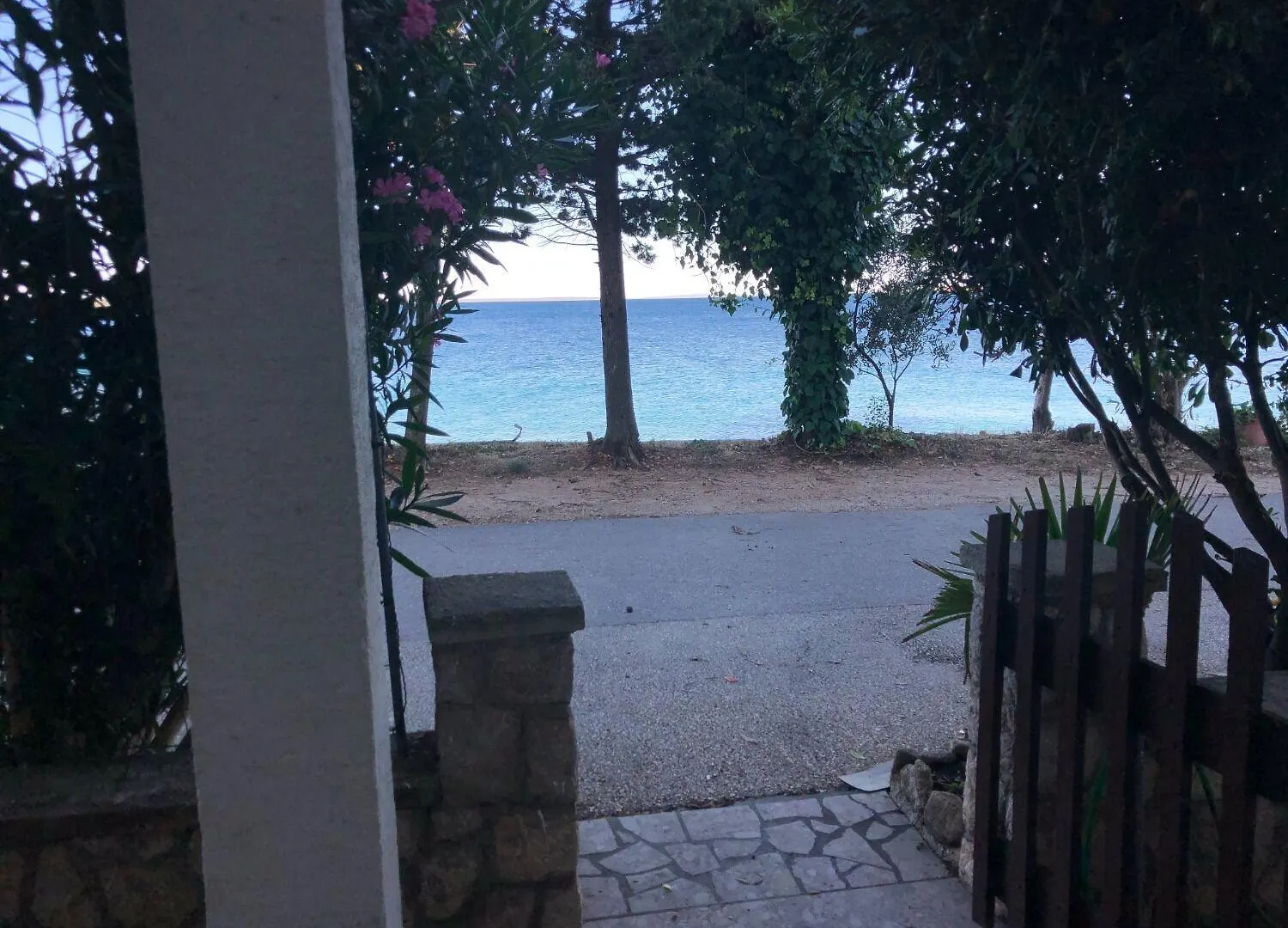 Apartments Milja - 10 M From Sea Mandre