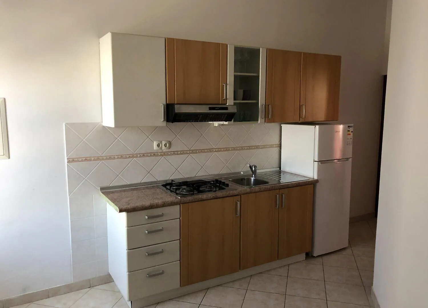 Apartments Milja - 10 M From Sea Mandre