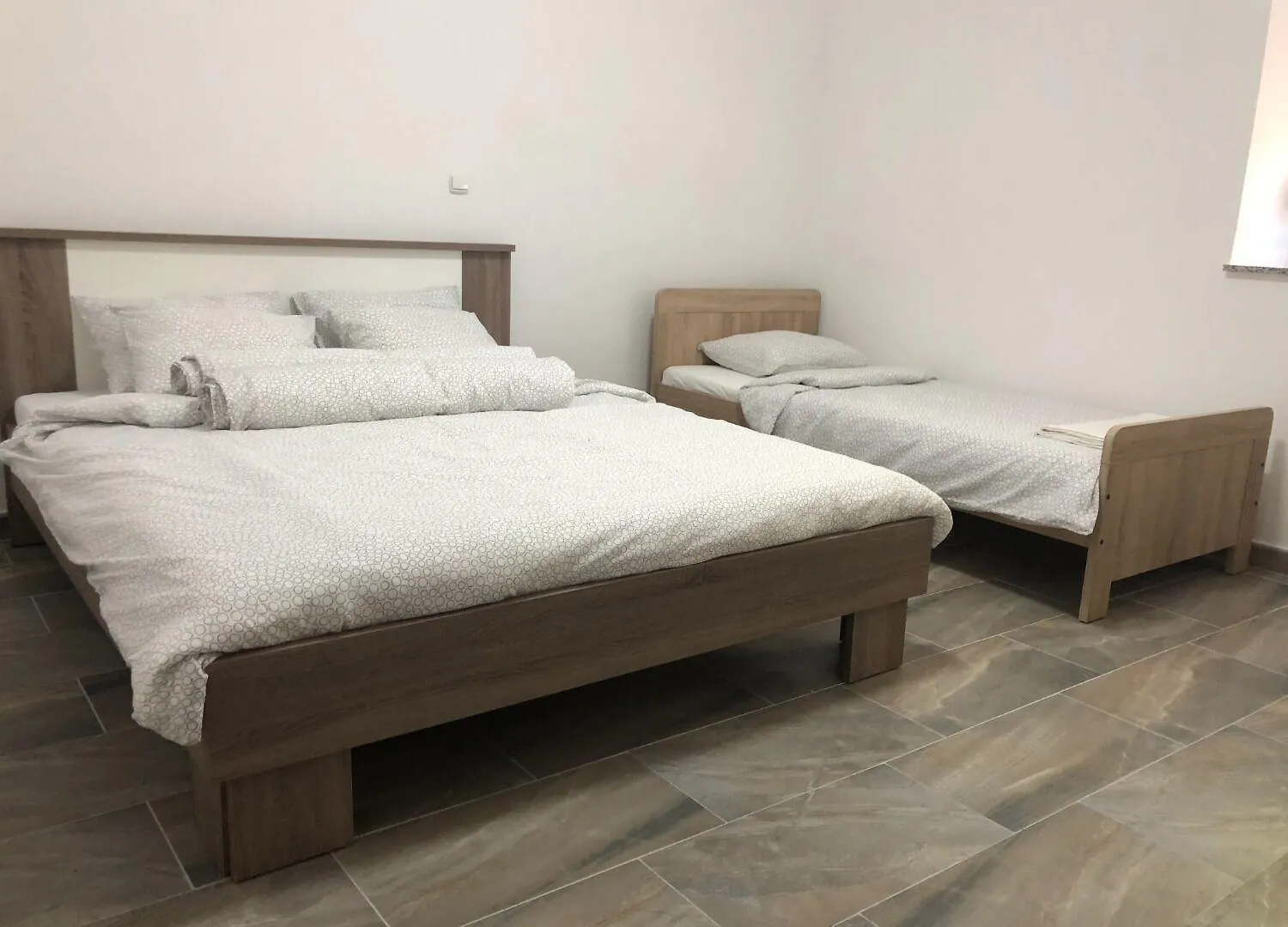 Apartments Milja - 10 M From Sea Mandre 0*,